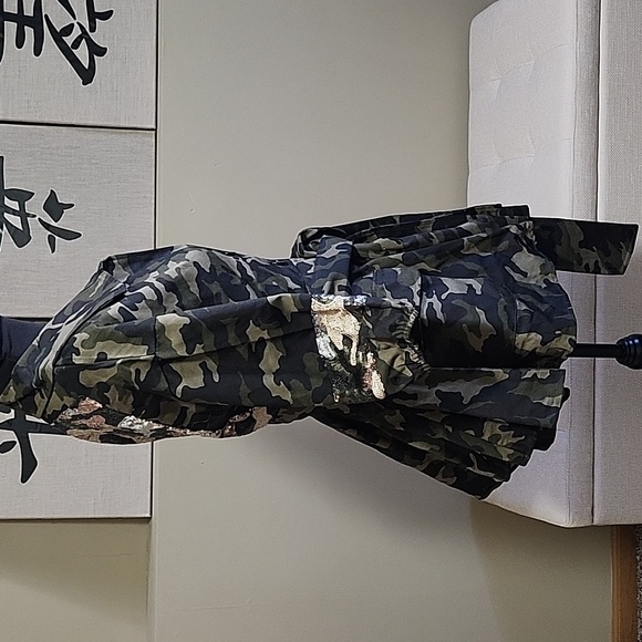 Jacket - Picture 4 of 6